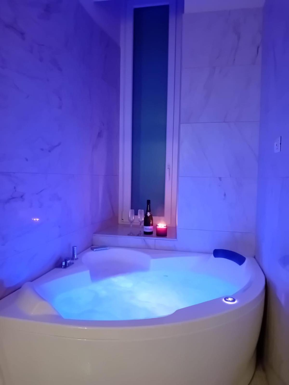 Bari Downtown Luxury Apartment Eksteriør billede