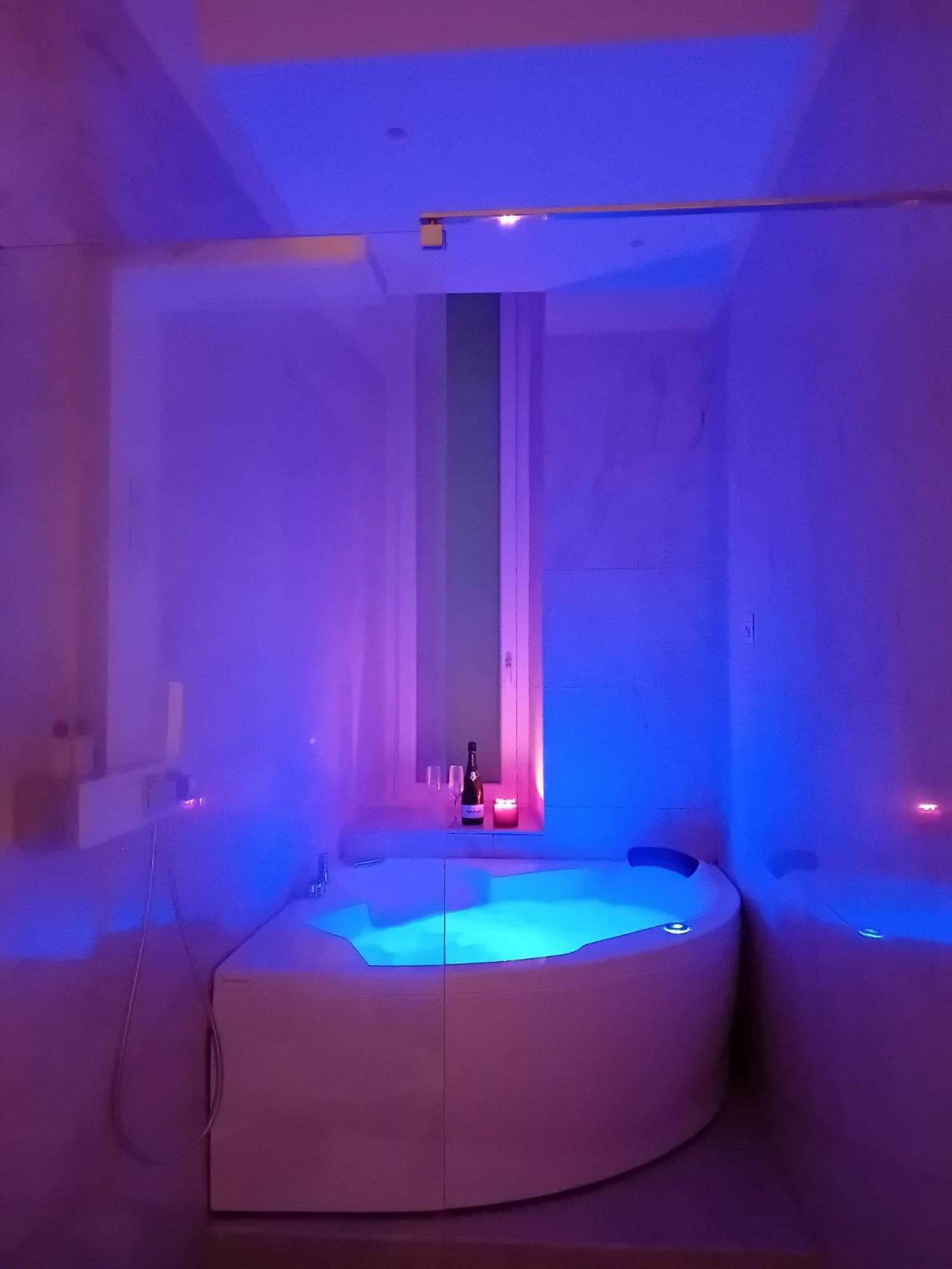 Bari Downtown Luxury Apartment Eksteriør billede