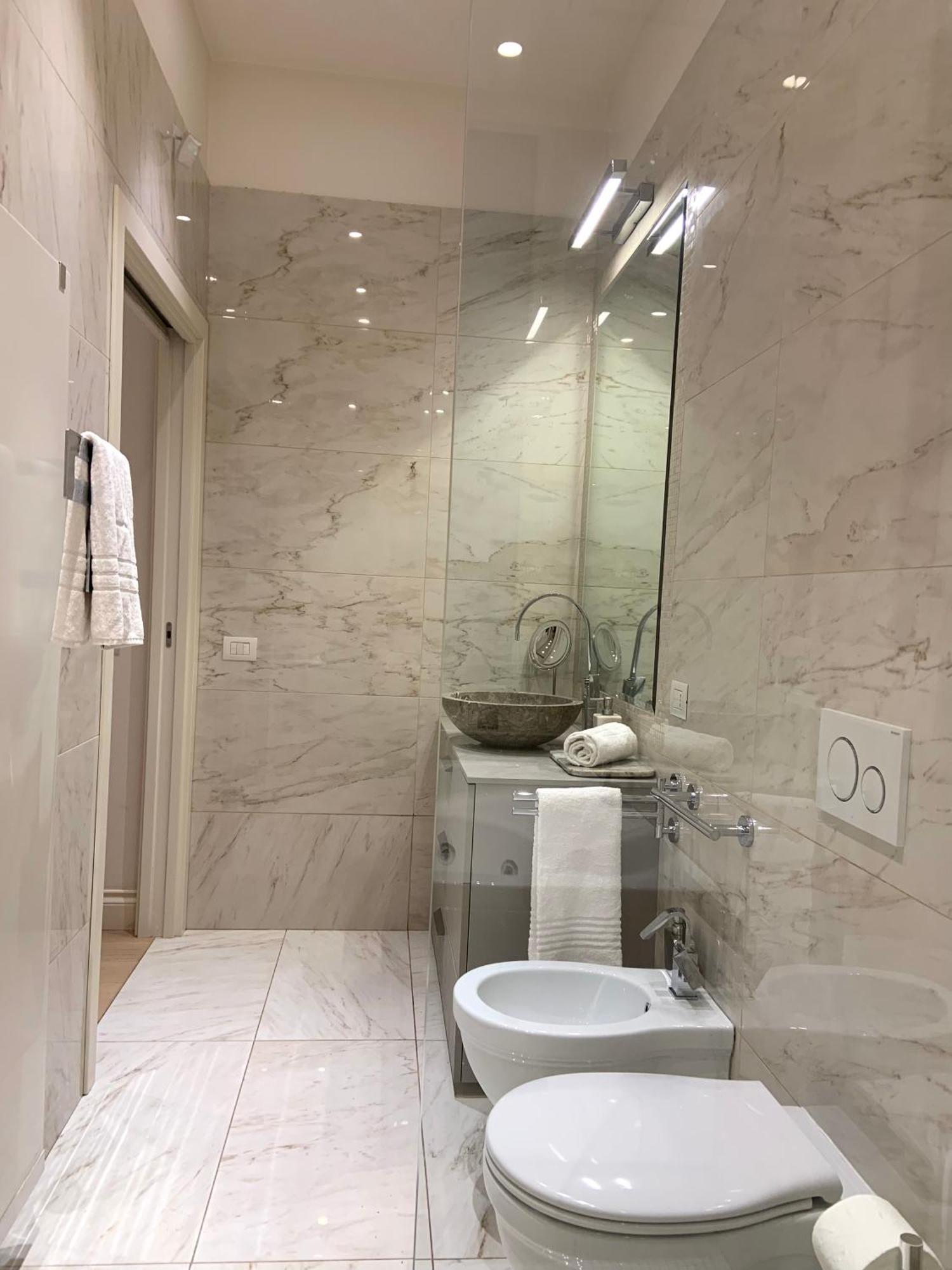 Bari Downtown Luxury Apartment Eksteriør billede